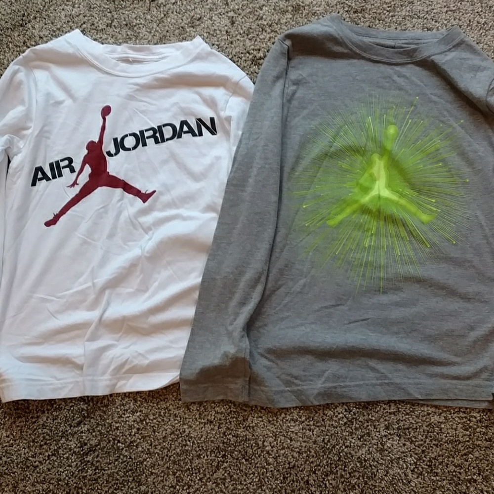 2 Boys Jordan shirts, practically new size medium